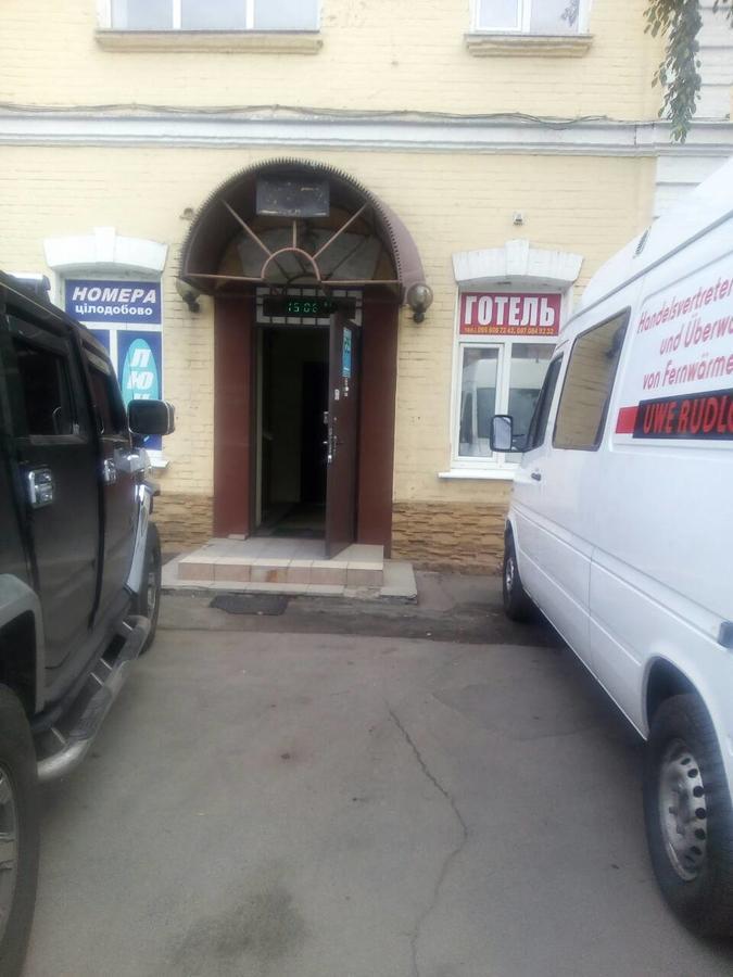 EuroLux Hotel Poltava Buitenkant foto