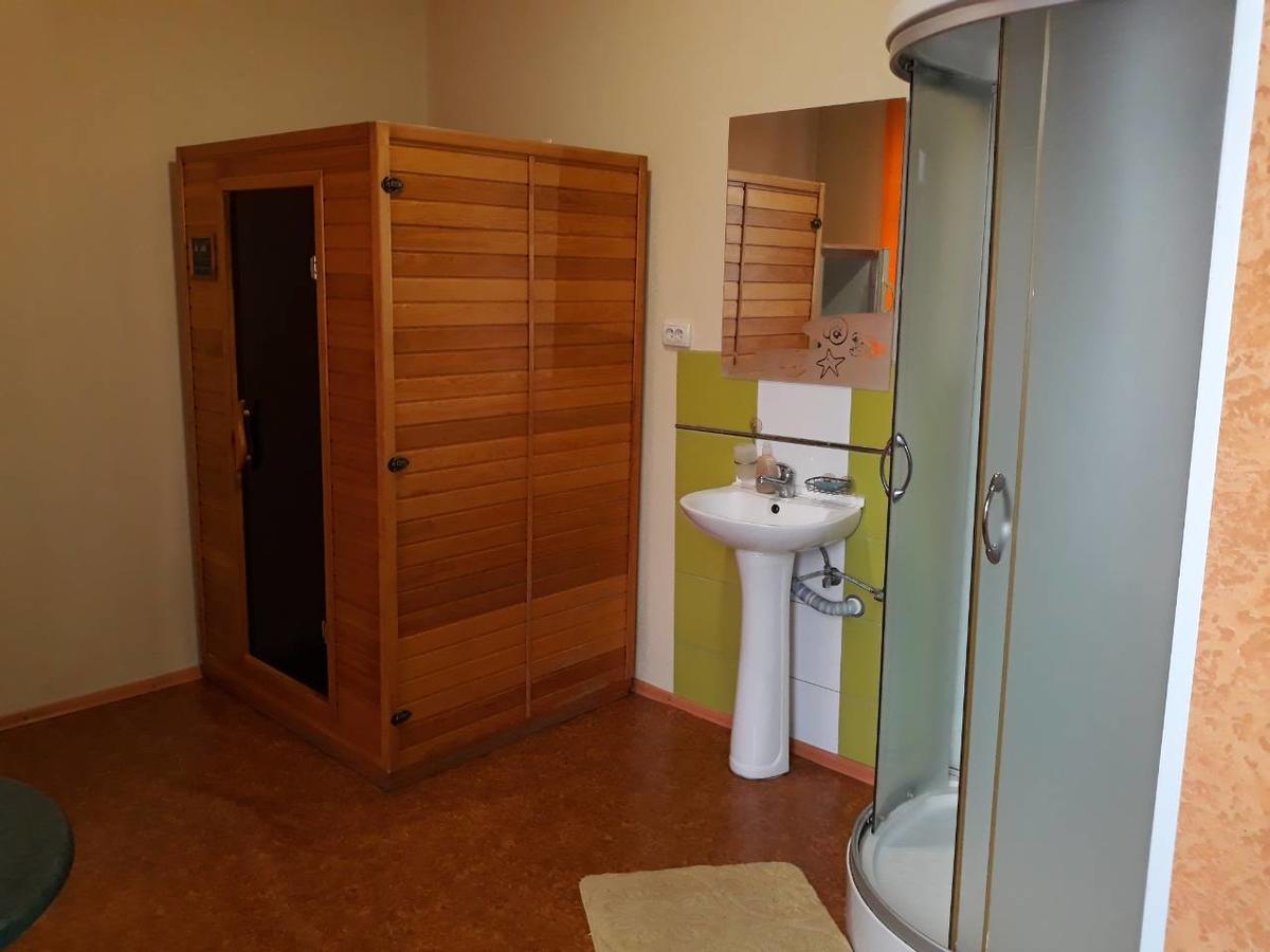 EuroLux Hotel Poltava Buitenkant foto