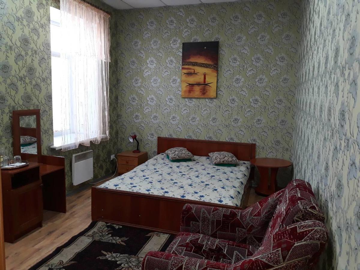 EuroLux Hotel Poltava Buitenkant foto